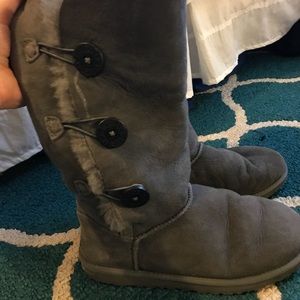 Ugh Bailey button gray